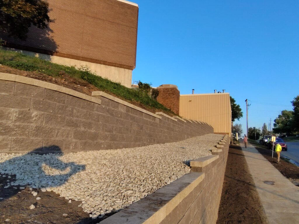 Gallery to Topline Landscaping and Construction